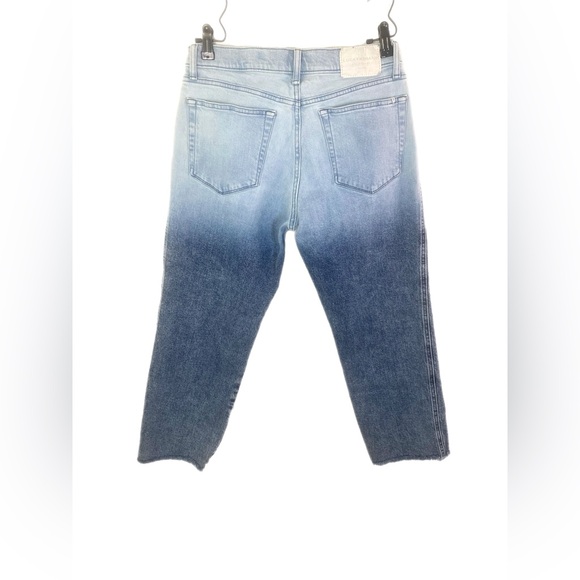 Authentic Straight Lucky Brand Cropped Jeans - Picture 2 of 4